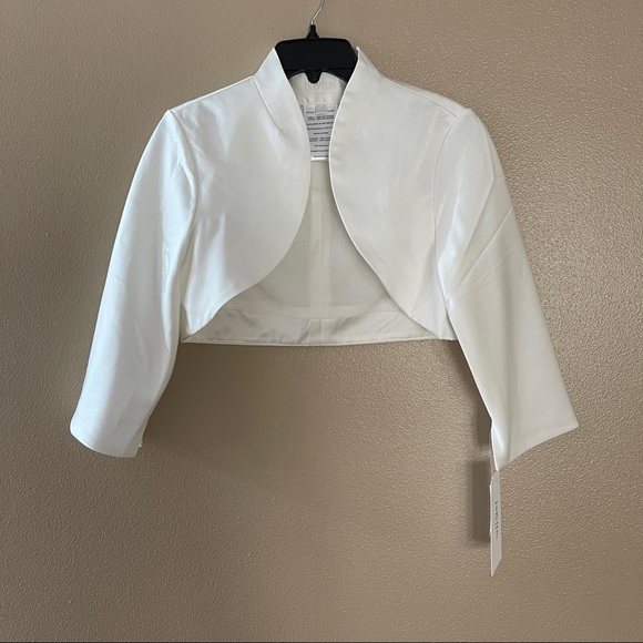 David's Bridal Jackets & Blazers - NWT David’s Bridal White Satin Jacket